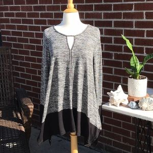 NWT Max Studio Knit Tunic Top